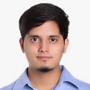 Employee Working at Lykis